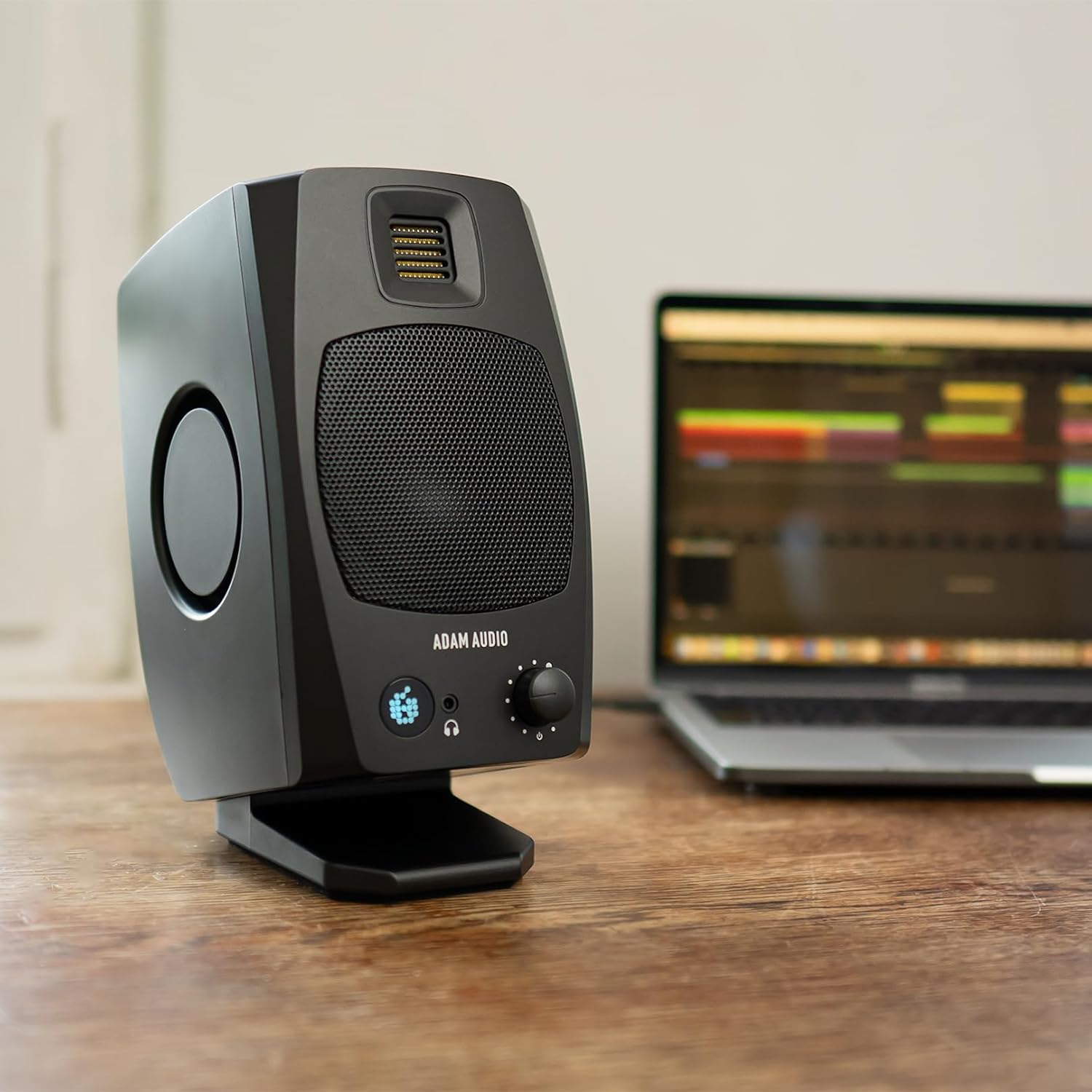 ADAM Audio D3V Active Desktop Monitoring System with USB-C Connection (Pair, Black) - Image 9