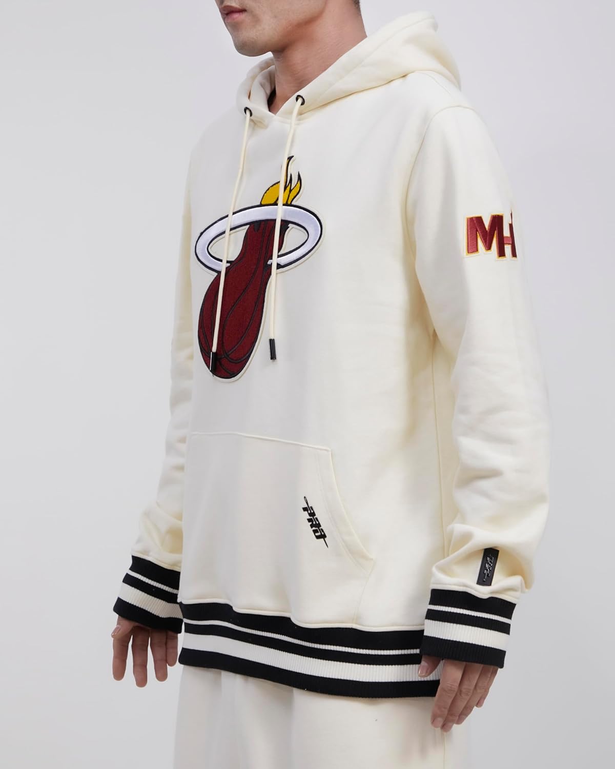 Pro Standard Mens NBA Retro Classics Pull Over Hoodie - Image 3