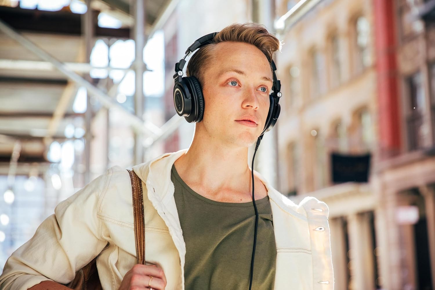 Audio-Technica ATH-M50X Professional Studio Monitor Headphones, Black, Professional Grade, Critically Acclaimed, with Detachable Cable - Image 11