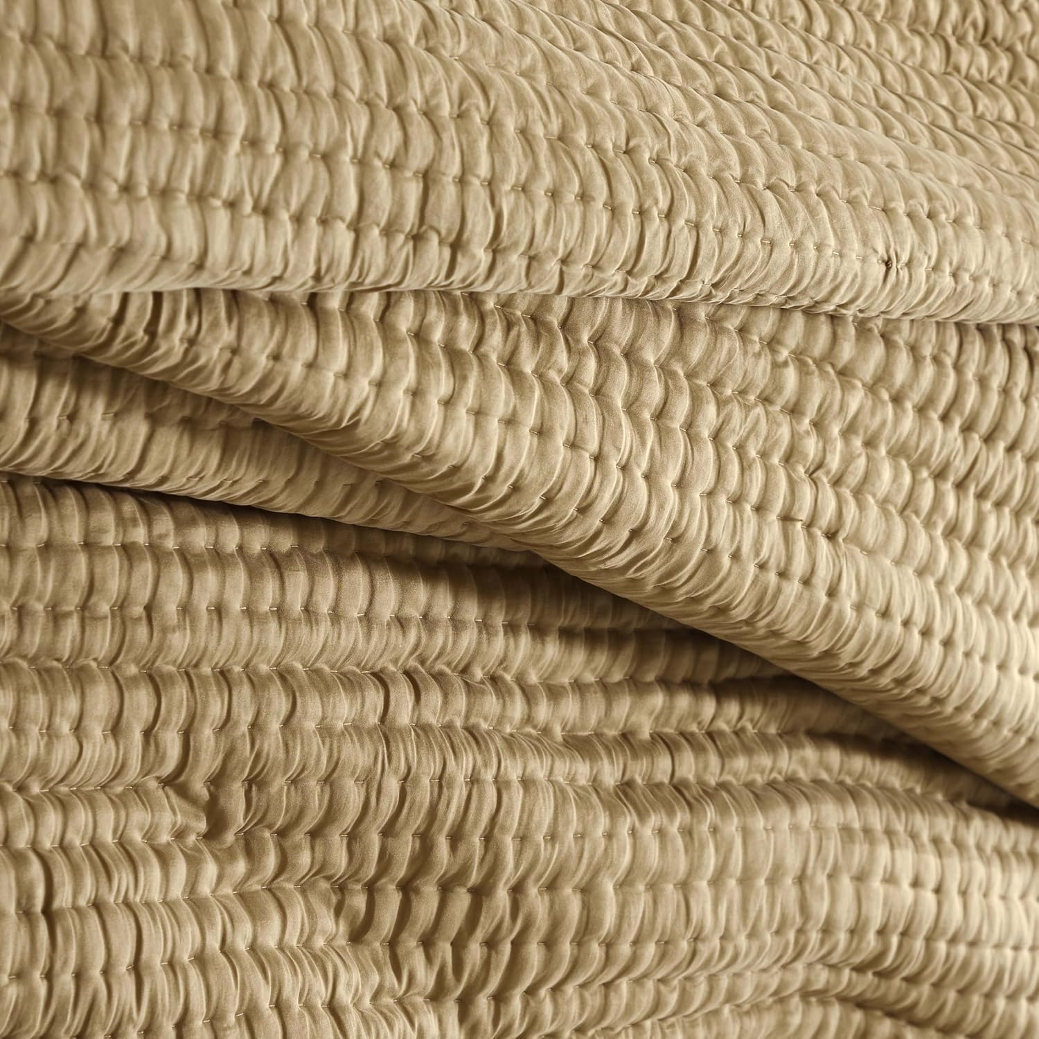 Superior 100% Silk Pick Stitch 3-Piece Quilt Set, 1 Medium Weight All-Season Coverlet, 2 Pillow Shams, Luxury Sets, Handmade Comfy Home Bedding, Cotton Fill, Bella Collection, King Size, Light Brown - Image 5